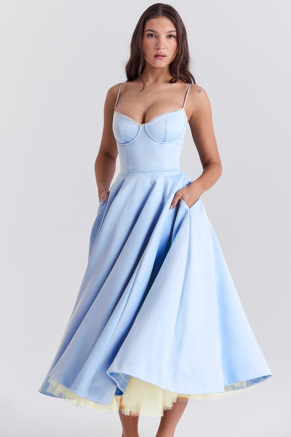 Belle |  Elegant & Modernes Kleid