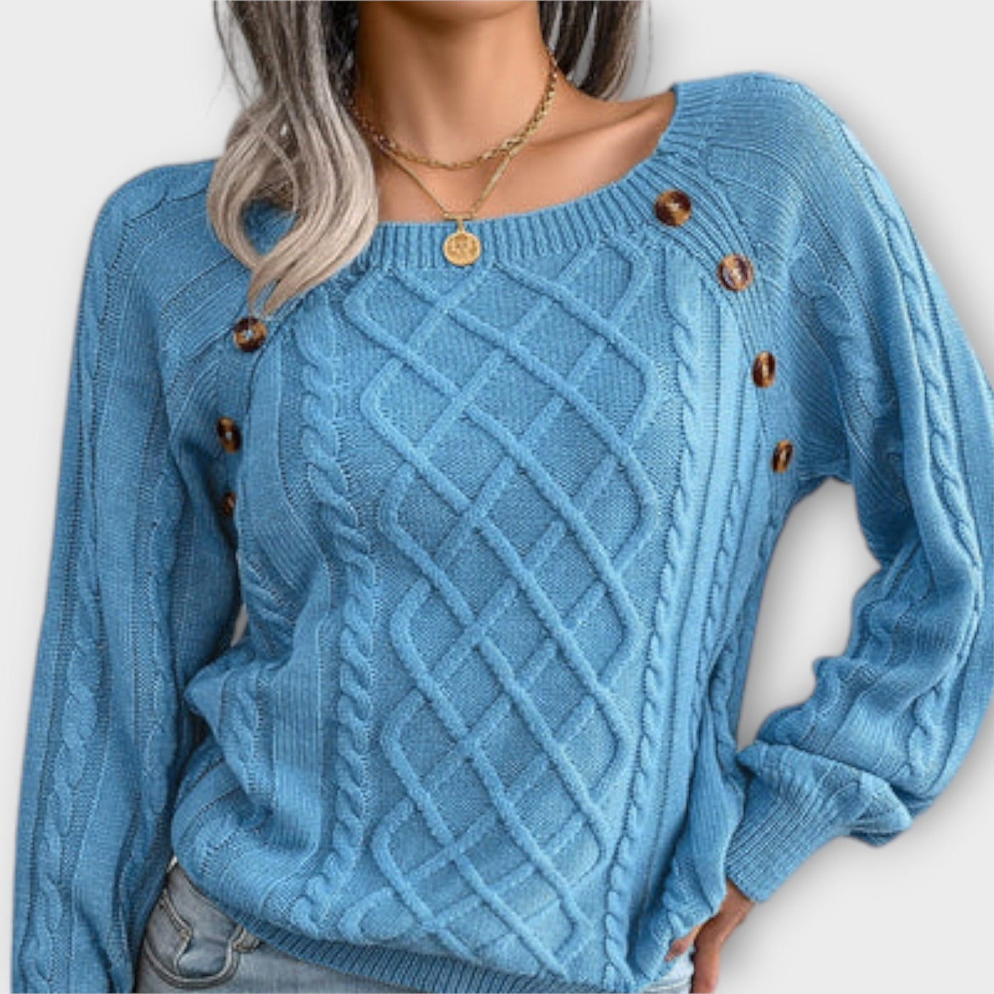 Amalia | Strickpullover mit raffinierten Knopfdetails